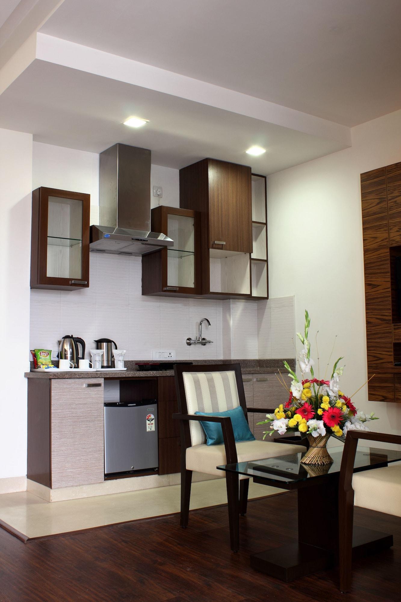 Stately Suites Mg Road Gurgaon Exterior photo